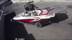 Das eigene Boot oder den Gabelstapler retten? das eigene boot oder den gabelst