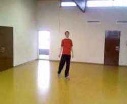 den ball schoen ins gesicht beko