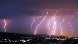 der blitz schlaegt ein