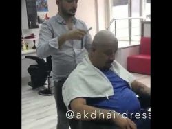 Der Schock beim Friseur der schock beim friseur