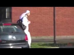 Eine Bomben Stimmung machen eine bomben stimmung machen