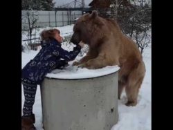 einen dicken baerenkuss bekommen