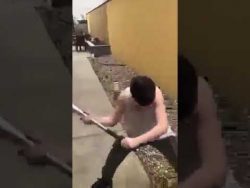 eskalation kind mit baseballschl