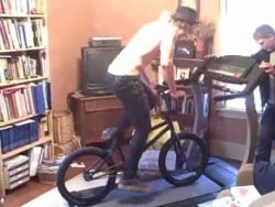 fahrrad auf dem laufband