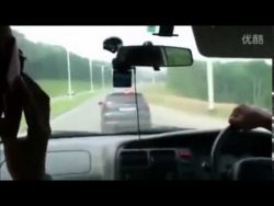 Fasse mein Auto nicht an, denn es kann dir weh tun fasse mein auto nicht an denn es