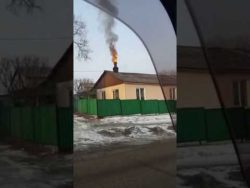 Feuer aus russischem Schornstein feuer aus russischem schornstein