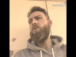 frauen und waffen passen nicht z