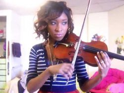 geigenspielerin imitiert autoala