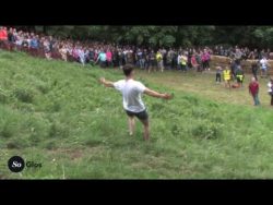 Gloucestershire Cheese Rolling 2016 gloucestershire cheese rolling 2