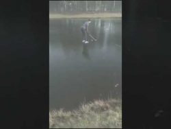 golf auf dem gefrorenen see spie