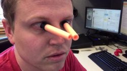 Gummipfeile in den Augen haben gummipfeile in den augen haben