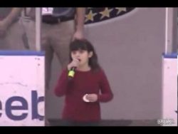 kleines Mädchen singt die USA American Hymne kleines maedchen singt die usa a