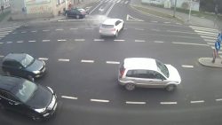 lebensretter strassenlaterne an