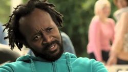 maenner sind am schwaermen und g