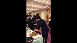 Mal Nachschlag am Buffet hohlen mal nachschlag am buffet hohlen