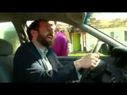 Mann furzt Frau halb tot mann furzt frau halb tot