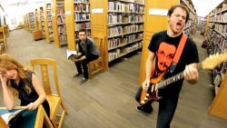 Metal Musik an unpassenden Orten metal musik an unpassenden orten