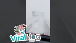 Mit dem LKW im Schnee schön langsam fahren mit dem lkw im schnee schoen lan
