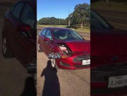 Musik mit einem Unfallwagen zusammen machen musik mit einem unfallwagen zusa