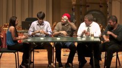 musik mit kaffeebechern machen