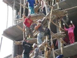 Nichts geht über Teamwork auf dem Bau nichts geht ueber teamwork auf d