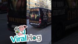 oh la la sexy buswerbung