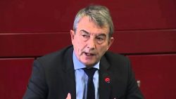 pressekonferenz mit wolfgang nie