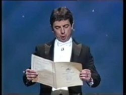 Rowan Atkinson (Mr. Bean) singt 'Beethoven's 9th Symphony' rowan atkinson mr bean singt bee