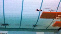 Rückenklatscher im Badesee rueckenklatscher im badesee