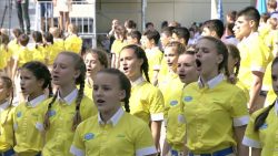 Russische Kinder singen stolz die russische Hymne russische kinder singen stolz di