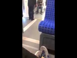 Schaffner erwischt Fahrgast beim kacken schaffner erwischt fahrgast beim