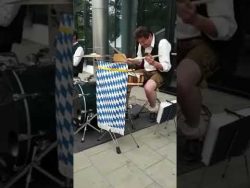 schlagzeuger mit leidenschaft am