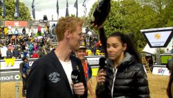 schmerzhafte champagnerdusche fu