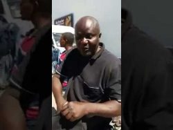 schuhe klauen vor moschee