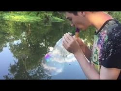 Spielen mit Luftblasen spielen mit luftblasen