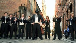 streich mit einem orchester auf