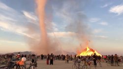 Tornados beim Burning Man Festival tornados beim burning man festiv