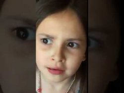 was hast du da im gesicht