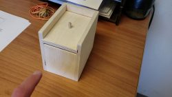 Was ist denn nun in der Box versteckt? was ist denn nun in der box vers