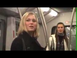 Was passiert wenn man in der U-Bahn anfängt zu singen was passiert wenn man in der u b