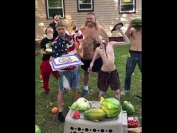 wenn leute mit essen spielen