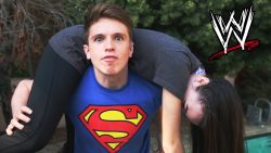 Wrestling mit einer Frau wrestling mit einer frau