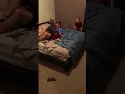 wrestling spielen mit dem papa