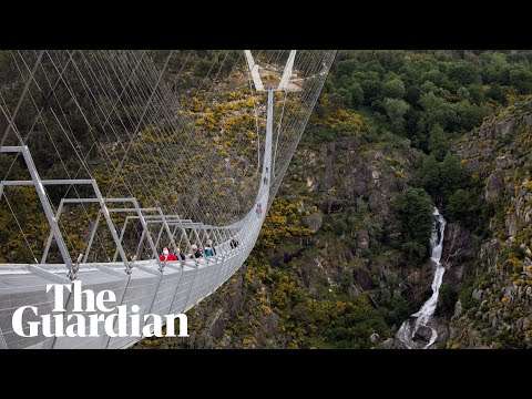 World’s longest pedestrian suspension bridge Arouca 516 opens in Portugal lange bruecke