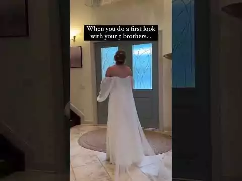 Einen Blick wagen auf die Braut-Schwester blick brautschwester